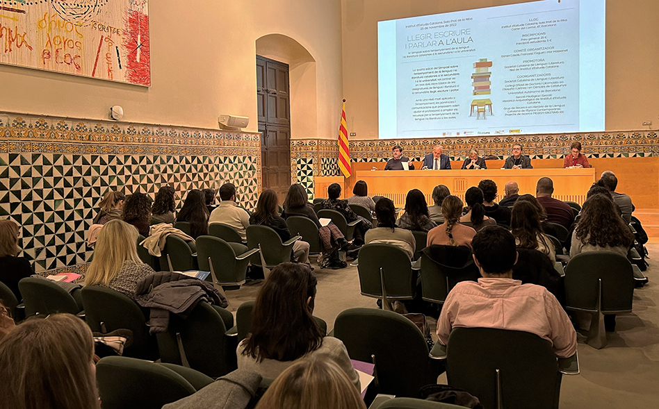 Fotografies del IV Simposi sobre l’ensenyament de la llengua i la literatura catalanes