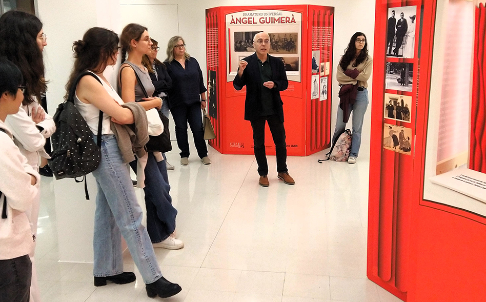 Fotografies de l’exposició «Àngel Guimerà, dramaturg universal»