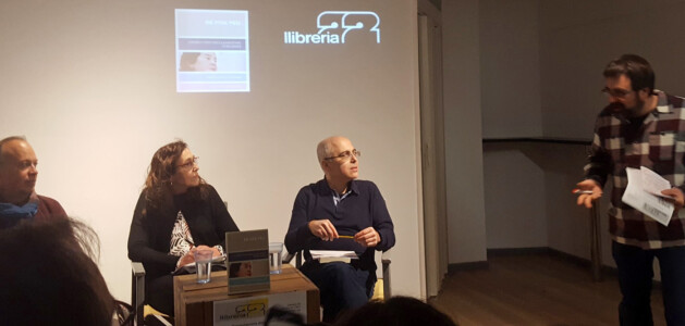 Presentació del llibre "De viva veu. Entrevistes i declaracions públiques", de M. Àngels Anglada, a la Llibreria 22 de Girona, amb Rosa Font, Eusebi Ayensa i Francesc Foguet.