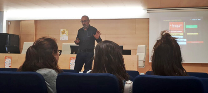 "Això de parlar en valencià", amb Ferran Suay, professor de la Universitat de València