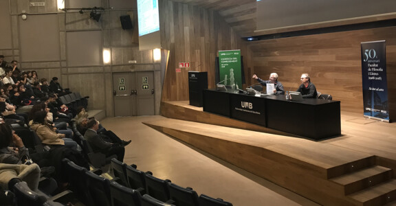 Conferència de l'escriptor Màrius Serra en la sessió plenària de la jornada